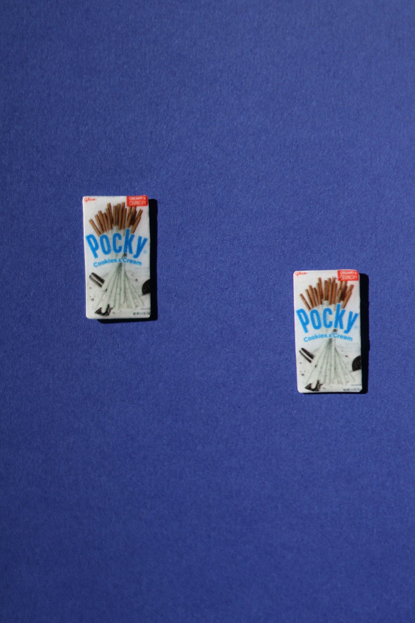 Crunch! No.15 cookies & cream Pocky studs