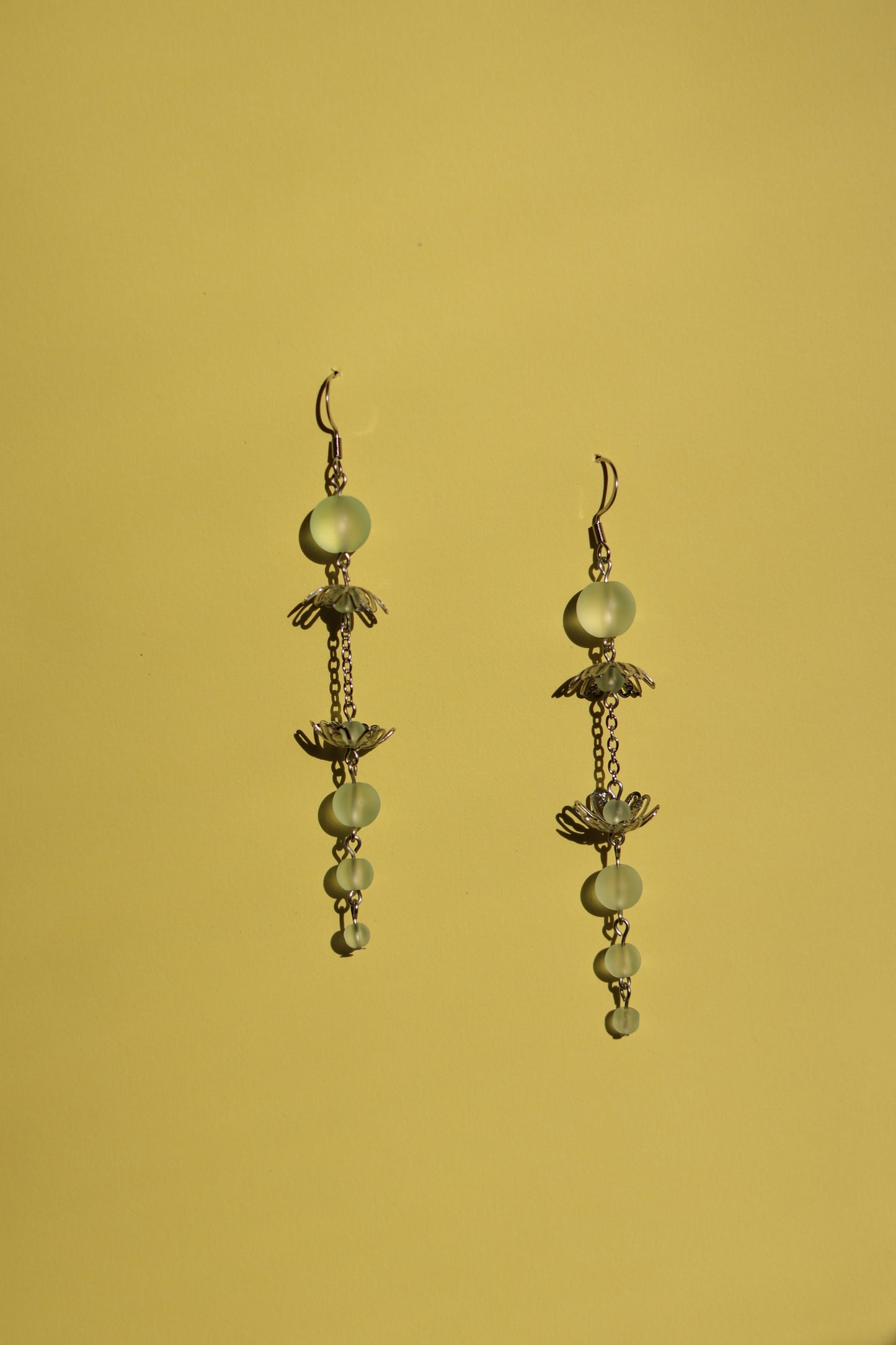 Split frost No.1 frosted glass earring