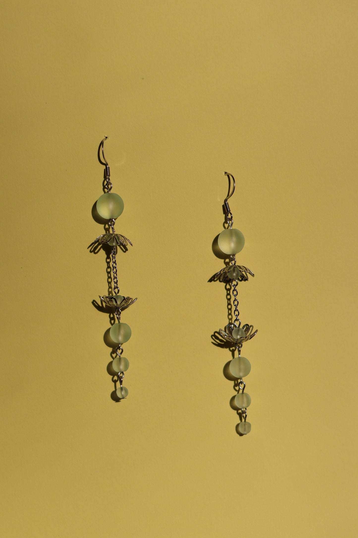 Split frost No.1 frosted glass earring